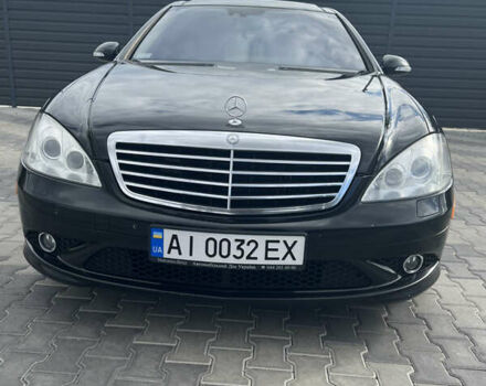 Черный Мерседес С Класс, объемом двигателя 5.5 л и пробегом 165 тыс. км за 15500 $, фото 1 на Automoto.ua
