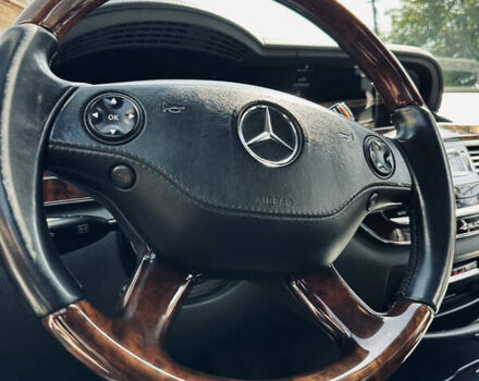 Черный Мерседес С Класс, объемом двигателя 5.5 л и пробегом 210 тыс. км за 12900 $, фото 92 на Automoto.ua