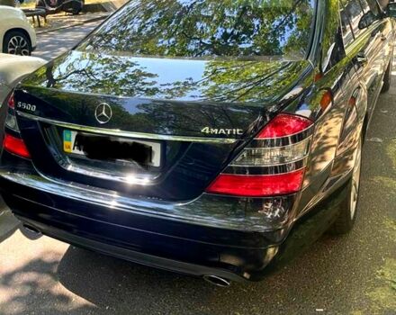 Черный Мерседес С Класс, объемом двигателя 5.5 л и пробегом 283 тыс. км за 13000 $, фото 3 на Automoto.ua