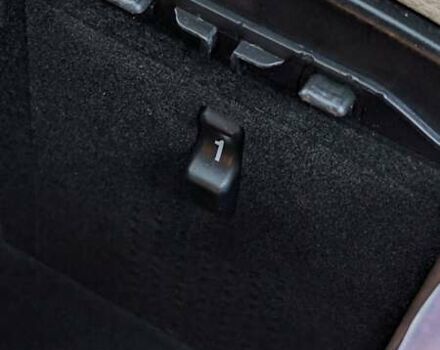 Черный Мерседес С Класс, объемом двигателя 2.99 л и пробегом 375 тыс. км за 10999 $, фото 63 на Automoto.ua