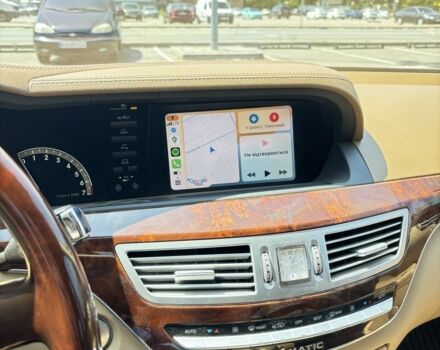 Чорний Мерседес С Клас, об'ємом двигуна 5.5 л та пробігом 262 тис. км за 13000 $, фото 7 на Automoto.ua