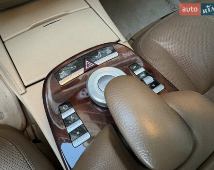 Черный Мерседес С Класс, объемом двигателя 5.5 л и пробегом 290 тыс. км за 10000 $, фото 23 на Automoto.ua