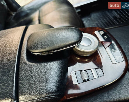 Черный Мерседес С Класс, объемом двигателя 5.5 л и пробегом 210 тыс. км за 12900 $, фото 30 на Automoto.ua