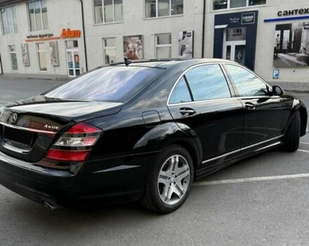 Черный Мерседес С Класс, объемом двигателя 5.46 л и пробегом 440 тыс. км за 10000 $, фото 5 на Automoto.ua