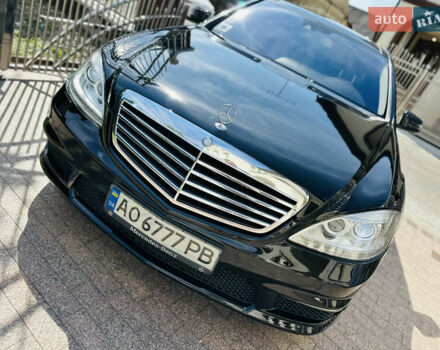 Черный Мерседес С Класс, объемом двигателя 5.5 л и пробегом 210 тыс. км за 12900 $, фото 86 на Automoto.ua