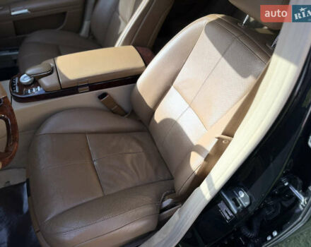 Черный Мерседес С Класс, объемом двигателя 5.5 л и пробегом 288 тыс. км за 10500 $, фото 36 на Automoto.ua