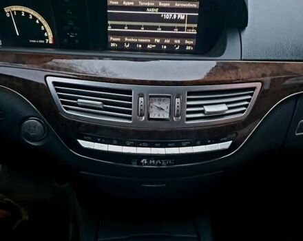 Чорний Мерседес С Клас, об'ємом двигуна 5.46 л та пробігом 330 тис. км за 11500 $, фото 1 на Automoto.ua