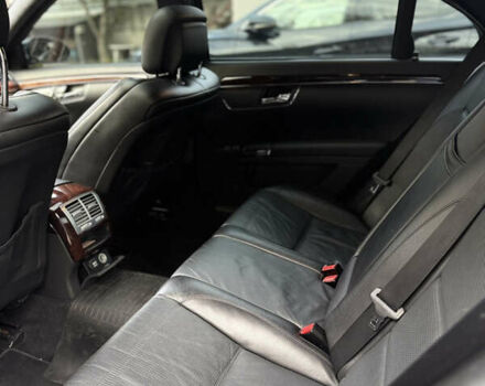 Черный Мерседес С Класс, объемом двигателя 6.21 л и пробегом 83 тыс. км за 26000 $, фото 25 на Automoto.ua