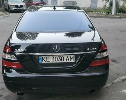 Мерседес С Класс 2008 в Днепре (Днепропетровске) на Automoto.ua Черный Мерседес С Класс, объемом двигателя 5.5 л и пробегом 150 тыс. км за 15000 $, фото 3 на Automoto.ua