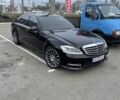 Черный Мерседес С Класс, объемом двигателя 5.5 л и пробегом 230 тыс. км за 18000 $, фото 1 на Automoto.ua