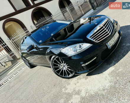 Черный Мерседес С Класс, объемом двигателя 5.5 л и пробегом 210 тыс. км за 12900 $, фото 96 на Automoto.ua