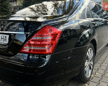 Черный Мерседес С Класс, объемом двигателя 3.5 л и пробегом 273 тыс. км за 11200 $, фото 2 на Automoto.ua