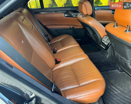 Черный Мерседес С Класс, объемом двигателя 4.66 л и пробегом 302 тыс. км за 9900 $, фото 31 на Automoto.ua