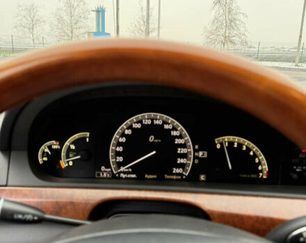 Черный Мерседес С Класс, объемом двигателя 5.5 л и пробегом 290 тыс. км за 11999 $, фото 27 на Automoto.ua