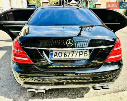 Черный Мерседес С Класс, объемом двигателя 5.5 л и пробегом 210 тыс. км за 12900 $, фото 15 на Automoto.ua