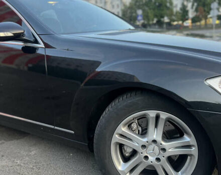 Черный Мерседес С Класс, объемом двигателя 2.99 л и пробегом 216 тыс. км за 11500 $, фото 12 на Automoto.ua