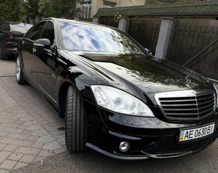 Черный Мерседес С Класс, объемом двигателя 6.21 л и пробегом 83 тыс. км за 26000 $, фото 14 на Automoto.ua