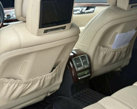 Черный Мерседес С Класс, объемом двигателя 5.5 л и пробегом 237 тыс. км за 9999 $, фото 12 на Automoto.ua