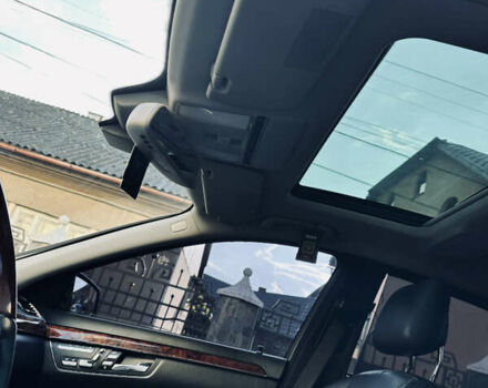 Черный Мерседес С Класс, объемом двигателя 5.5 л и пробегом 210 тыс. км за 12900 $, фото 43 на Automoto.ua