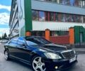 Черный Мерседес С Класс, объемом двигателя 5.5 л и пробегом 250 тыс. км за 12500 $, фото 3 на Automoto.ua