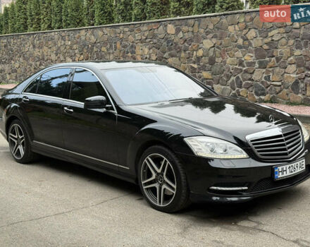Чорний Мерседес С Клас, об'ємом двигуна 5.5 л та пробігом 243 тис. км за 12999 $, фото 49 на Automoto.ua