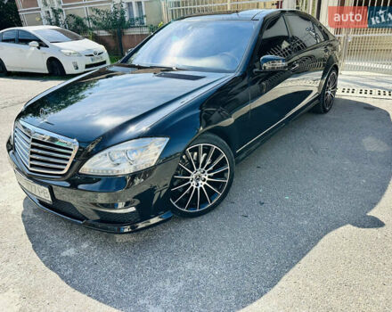 Мерседес С Класс 2008 в Тячеве на Automoto.ua Черный Мерседес С Класс, объемом двигателя 5.5 л и пробегом 210 тыс. км за 13450 $, фото 32 на Automoto.ua
