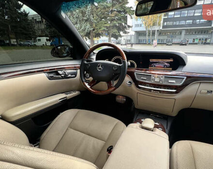 Мерседес С Клас 2008 у Чернівцях на Automoto.ua Чорний Мерседес С Клас, об'ємом двигуна 3.5 л та пробігом 273 тис. км за 11800 $, фото 16 на Automoto.ua