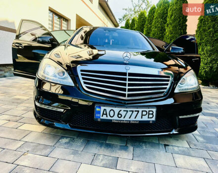 Черный Мерседес С Класс, объемом двигателя 5.5 л и пробегом 210 тыс. км за 12900 $, фото 126 на Automoto.ua
