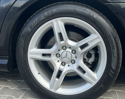 Черный Мерседес С Класс, объемом двигателя 5.5 л и пробегом 165 тыс. км за 15500 $, фото 15 на Automoto.ua