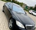 Чорний Мерседес С Клас, об'ємом двигуна 5.5 л та пробігом 170 тис. км за 15500 $, фото 1 на Automoto.ua