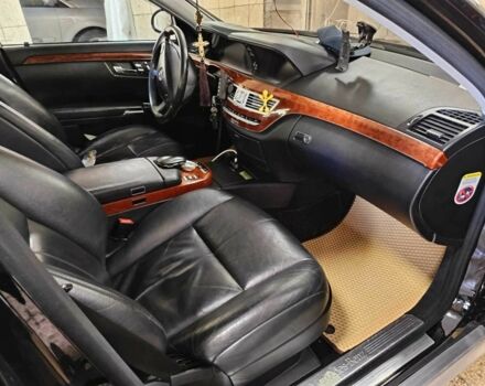 Мерседес С Класс 2008 в Днепре (Днепропетровске) на Automoto.ua Черный Мерседес С Класс, объемом двигателя 3 л и пробегом 327 тыс. км за 13999 $, фото 11 на Automoto.ua