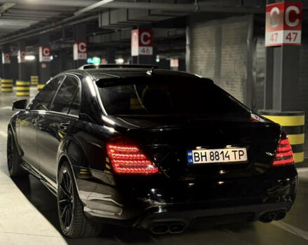 Черный Мерседес С Класс, объемом двигателя 5.5 л и пробегом 290 тыс. км за 12999 $, фото 12 на Automoto.ua