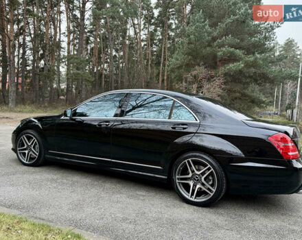 Чорний Мерседес С Клас, об'ємом двигуна 5.5 л та пробігом 243 тис. км за 12999 $, фото 8 на Automoto.ua