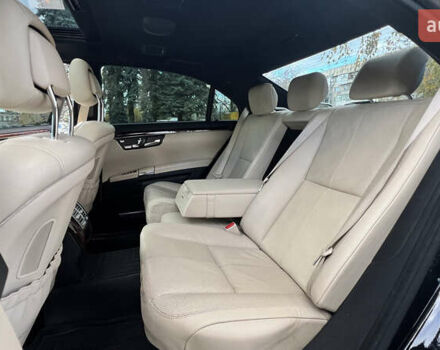 Черный Мерседес С Класс, объемом двигателя 3.5 л и пробегом 273 тыс. км за 11200 $, фото 13 на Automoto.ua