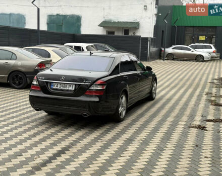 Черный Мерседес С Класс, объемом двигателя 5.46 л и пробегом 70 тыс. км за 20500 $, фото 24 на Automoto.ua