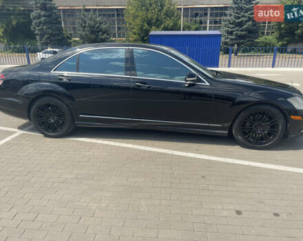 Чорний Мерседес С Клас, об'ємом двигуна 5.5 л та пробігом 260 тис. км за 12999 $, фото 39 на Automoto.ua