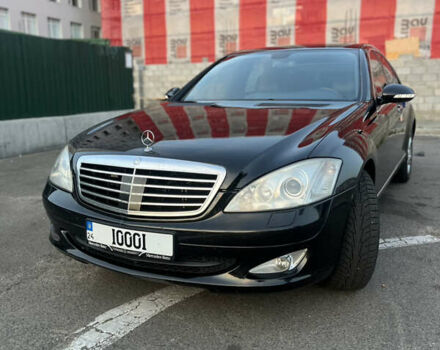 Черный Мерседес С Класс, объемом двигателя 2.99 л и пробегом 216 тыс. км за 11500 $, фото 3 на Automoto.ua