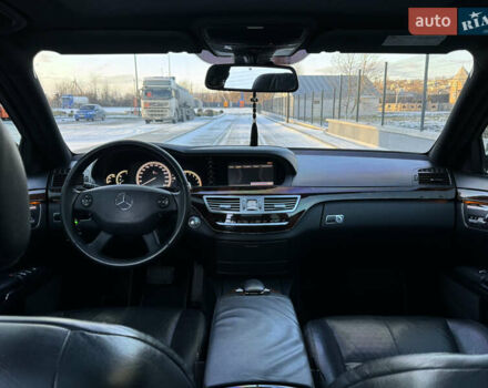 Чорний Мерседес С Клас, об'ємом двигуна 2.99 л та пробігом 318 тис. км за 13400 $, фото 8 на Automoto.ua