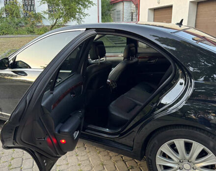 Черный Мерседес С Класс, объемом двигателя 2.99 л и пробегом 330 тыс. км за 14500 $, фото 18 на Automoto.ua