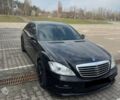 Чорний Мерседес С Клас, об'ємом двигуна 5.5 л та пробігом 214 тис. км за 11500 $, фото 1 на Automoto.ua