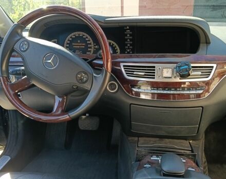 Мерседес С Класс 2008 в Львове на Automoto.ua Черный Мерседес С Класс, объемом двигателя 3.5 л и пробегом 243 тыс. км за 14000 $, фото 10 на Automoto.ua