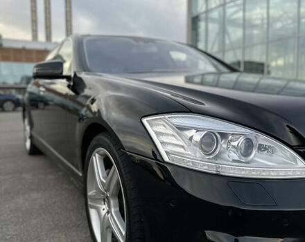 Черный Мерседес С Класс, объемом двигателя 5.5 л и пробегом 170 тыс. км за 17000 $, фото 14 на Automoto.ua