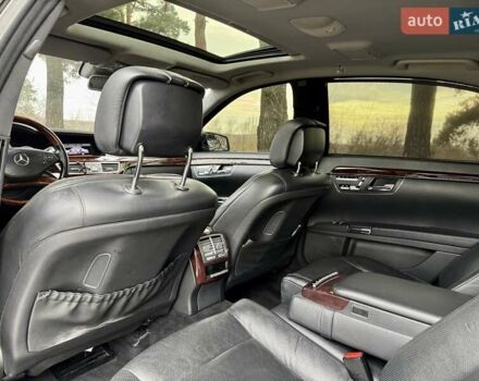 Черный Мерседес С Класс, объемом двигателя 3.5 л и пробегом 176 тыс. км за 11499 $, фото 30 на Automoto.ua