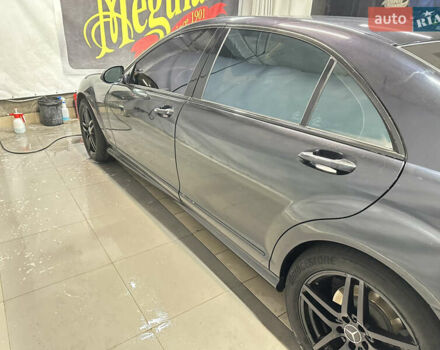 Черный Мерседес С Класс, объемом двигателя 5.5 л и пробегом 255 тыс. км за 12500 $, фото 11 на Automoto.ua