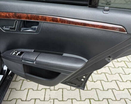 Черный Мерседес С Класс, объемом двигателя 3 л и пробегом 295 тыс. км за 12999 $, фото 13 на Automoto.ua