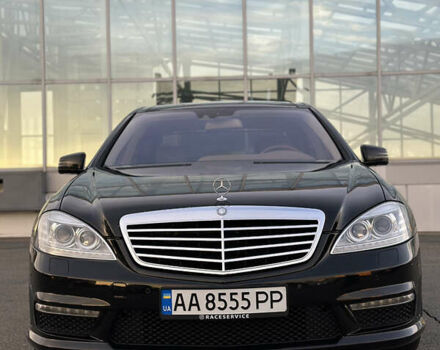 Черный Мерседес С Класс, объемом двигателя 5.5 л и пробегом 170 тыс. км за 17000 $, фото 56 на Automoto.ua