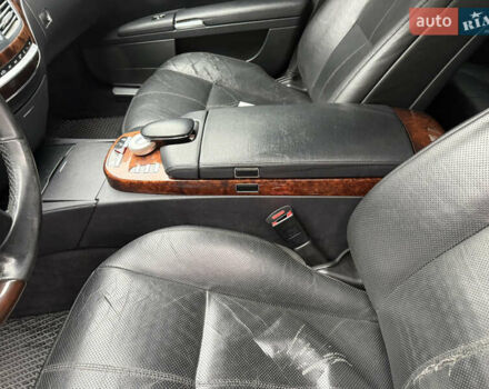 Черный Мерседес С Класс, объемом двигателя 3 л и пробегом 295 тыс. км за 12999 $, фото 28 на Automoto.ua