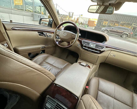 Черный Мерседес С Класс, объемом двигателя 5.5 л и пробегом 170 тыс. км за 17000 $, фото 34 на Automoto.ua