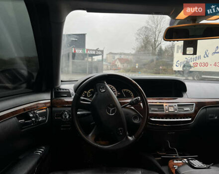 Черный Мерседес С Класс, объемом двигателя 2.99 л и пробегом 295 тыс. км за 14500 $, фото 14 на Automoto.ua