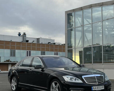 Черный Мерседес С Класс, объемом двигателя 5.5 л и пробегом 170 тыс. км за 17000 $, фото 16 на Automoto.ua